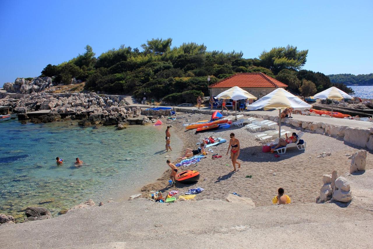 Family Friendly Seaside Apartments Prizba, Korcula - 10061 Exterior photo